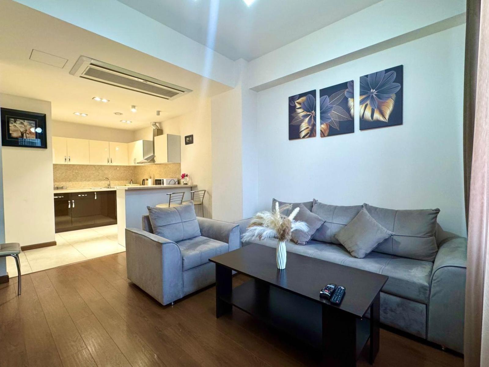 Ns Apartments In Yerevan City Centre エクステリア 写真